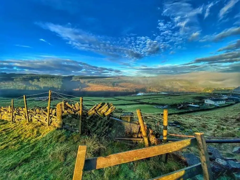 Cozy Rural Lodge, Amazing Views Close To Holmfirth